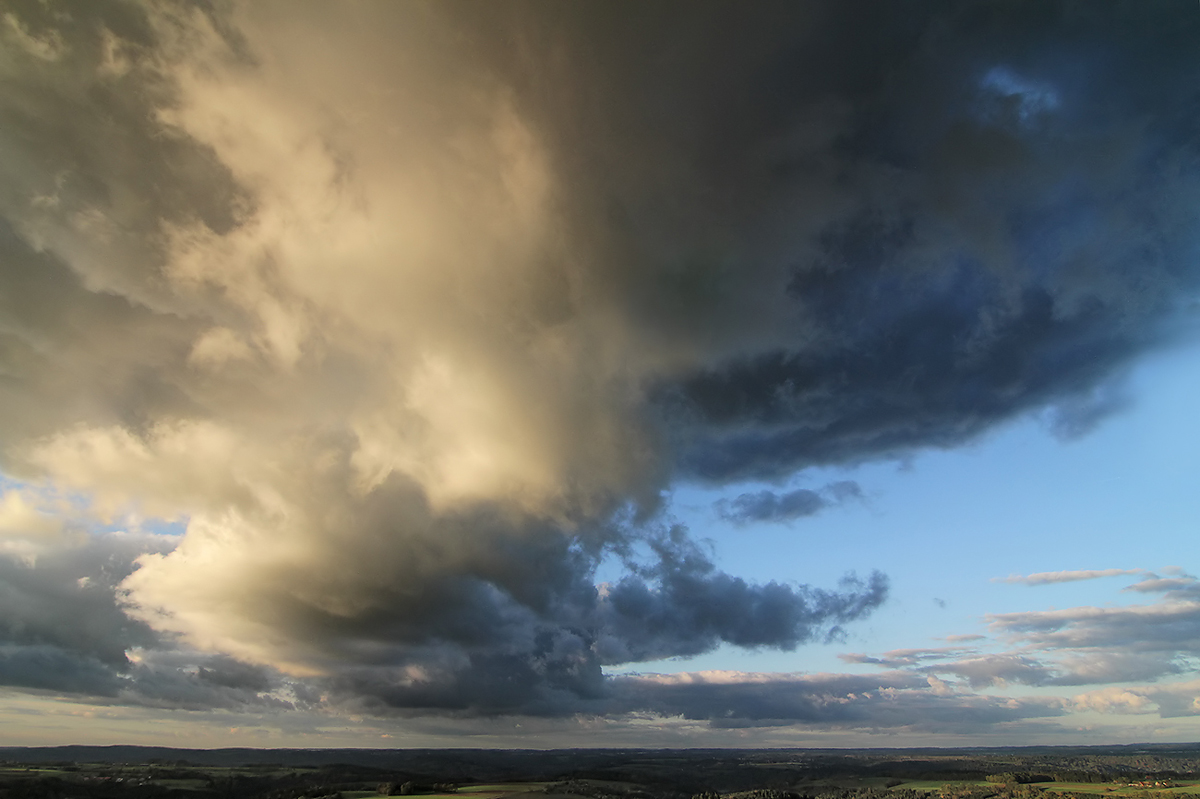 Wolkenformation_Aasrücken_IMG_7596_1200.jpg